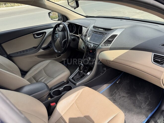 Hyundai Elantra 2015, 170,000 km - 1.8 л - Bakı