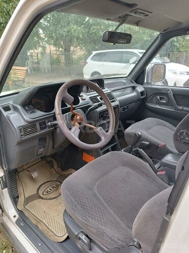 Mitsubishi Pajero 1995, 276,342 km - 3.0 л - Şamaxı