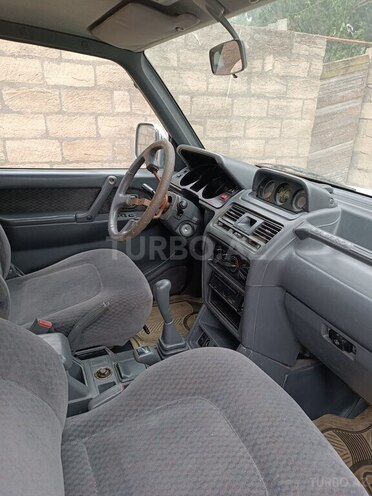 Mitsubishi Pajero 1995, 276,342 km - 3.0 л - Şamaxı
