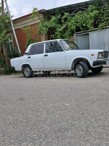 LADA (VAZ) 2107 2007, 70,000 km - 1.6 л - Saatlı