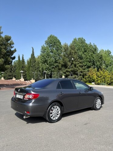 Toyota Corolla 2011, 180,000 km - 1.4 l - Şamaxı