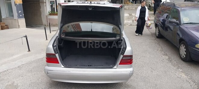 Mercedes E 220 d 1999, 511,000 km - 2.2 l - Bakı