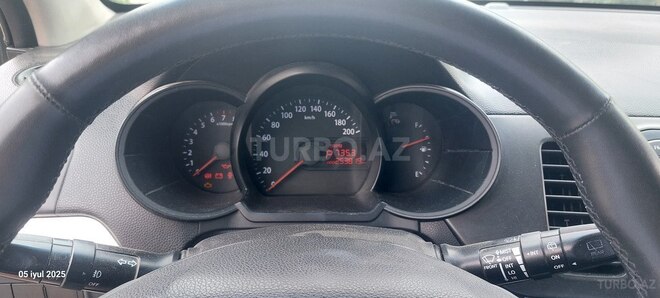 Kia Picanto 2012, 253,819 km - 1.0 l - Sumqayıt