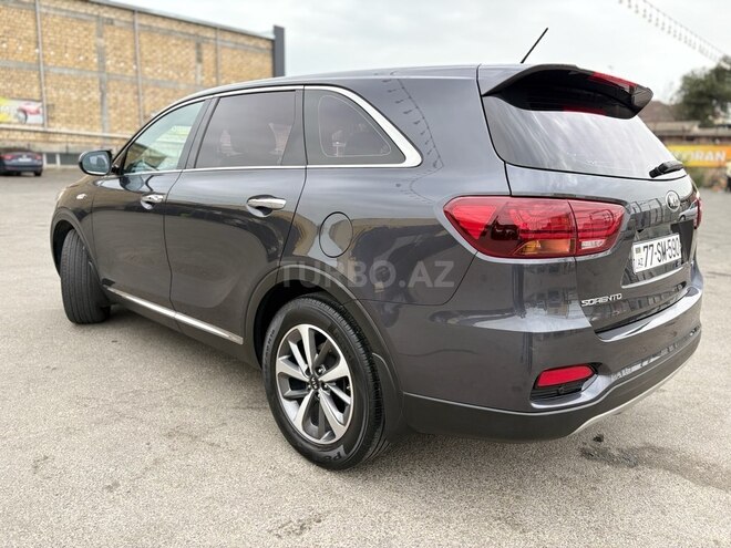 Kia Sorento-8