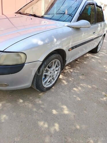Opel Vectra 1997, 327,000 km - 2.0 l - Bakı