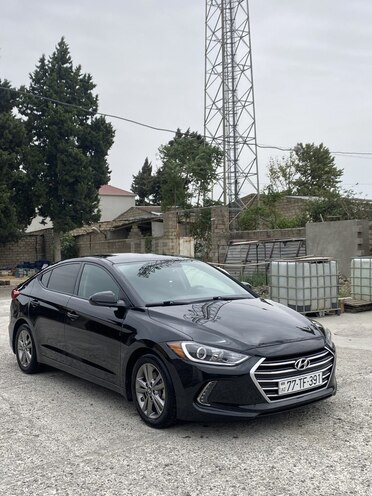 Hyundai Elantra-2