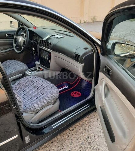 Volkswagen Passat 2003, 275,000 km - 1.8 l - Bakı