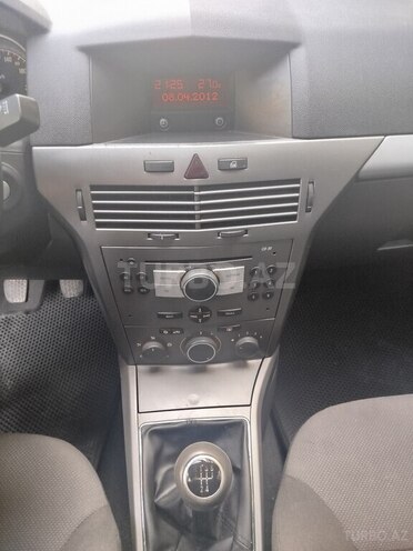 Opel Astra 2006, 253,540 km - 1.4 l - Bakı