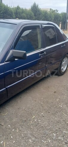 Mercedes 190 1991, 450,000 km - 1.8 l - Masallı