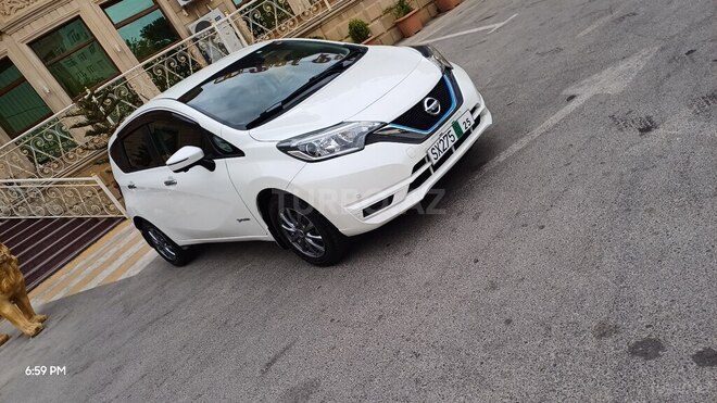 Nissan Note-6