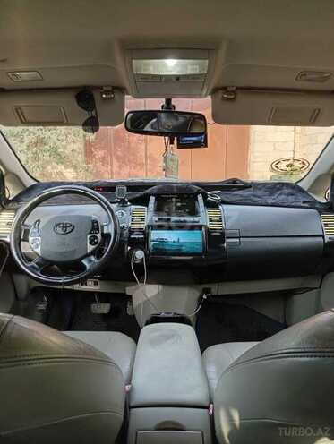 Toyota Prius-6