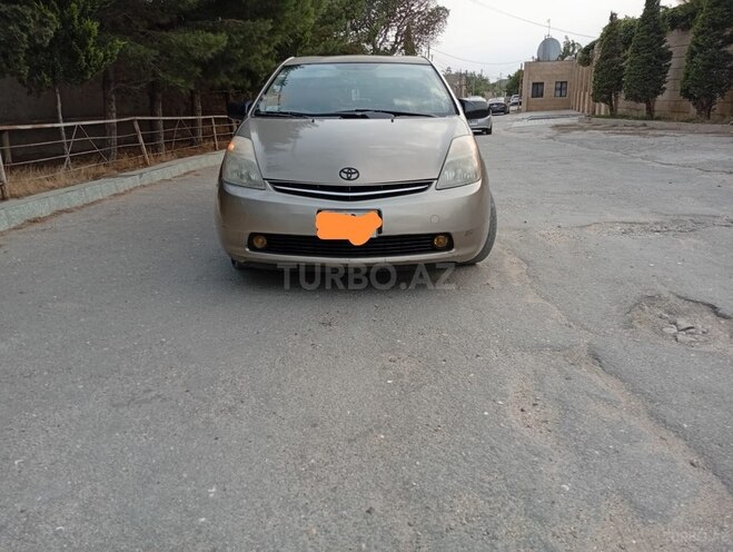 Toyota Prius-1