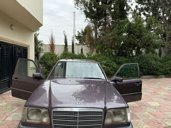 Mercedes E 220 1995, 800,964 km - 2.2 л - Bakı