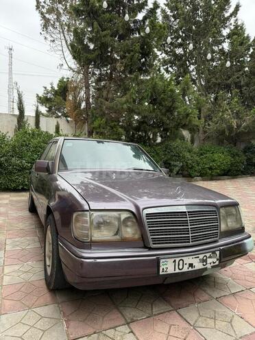 Mercedes E 220 1995, 800,964 km - 2.2 л - Bakı