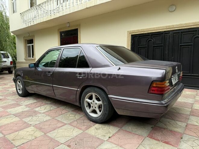 Mercedes E 220 1995, 800,964 km - 2.2 л - Bakı