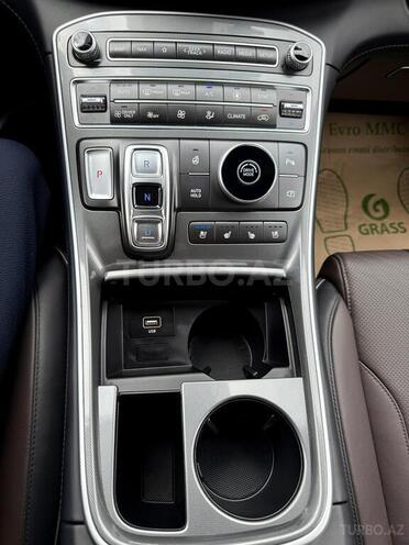 Hyundai Santa Fe-11