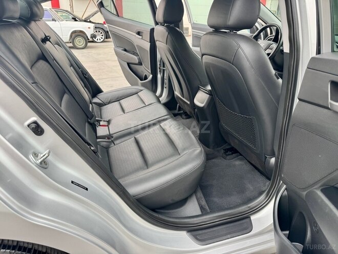 Hyundai Elantra 2017, 91,000 km - 2.0 l - Bakı