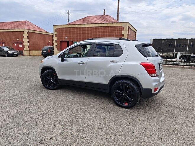 Chevrolet Trax 2018, 130,000 km - 1.4 l - Gəncə