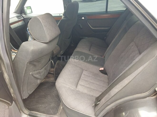 Mercedes E 220 1993, 478,000 km - 2.2 л - Bakı