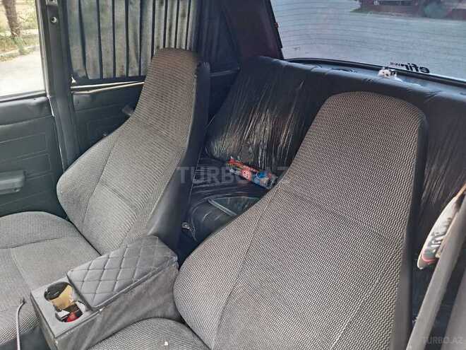 LADA (VAZ) 2107 2005, 70,000 km - 1.6 l - Salyan