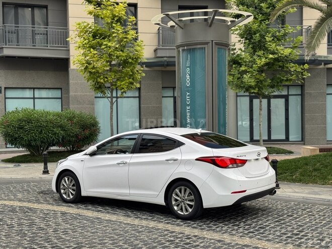 Hyundai Elantra 2014, 204,123 km - 1.6 l - Bakı