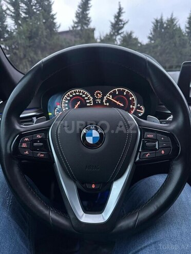 BMW 520 2017, 140,000 km - 2.0 l - Bakı