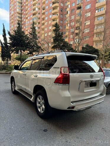 Toyota Land Cruiser Prado 2011, 185,000 km - 2.7 l - Bakı