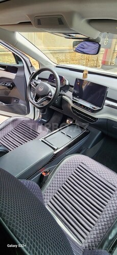 Volkswagen ID.6 Crozz-8