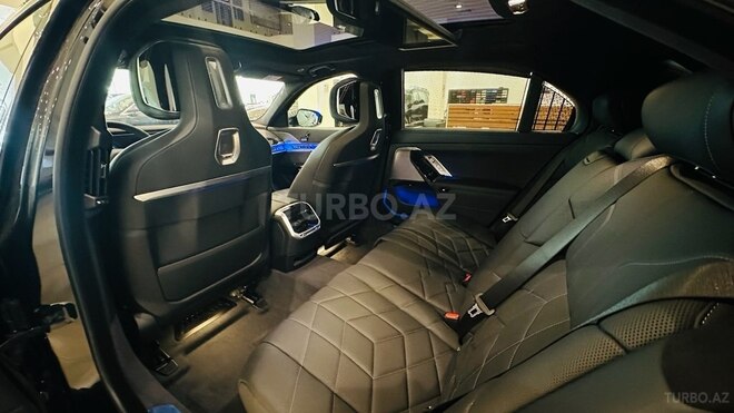 BMW 740-15