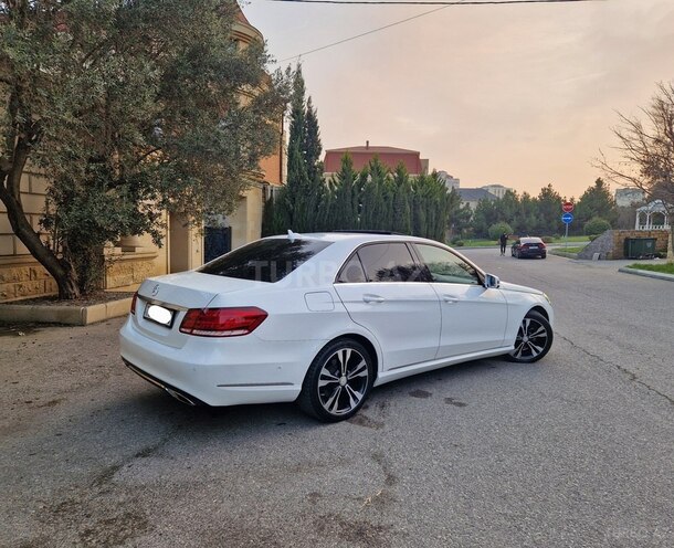 Mercedes E 220 d 2013, 187,000 km - 2.1 л - Bakı