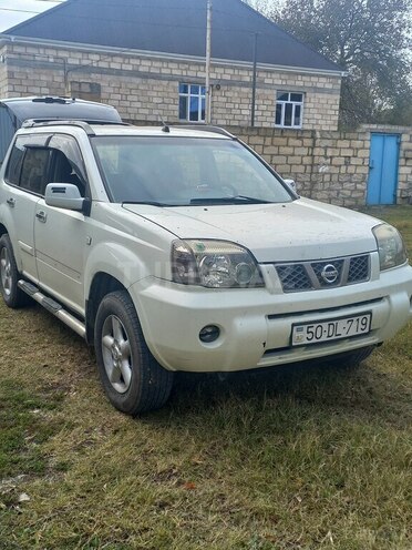 Nissan X-Trail 2007, 318,000 km - 2.5 l - Yevlax