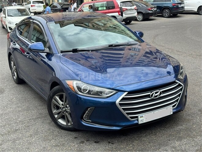 Hyundai Elantra 2018, 136,794 km - 2.0 l - Bakı