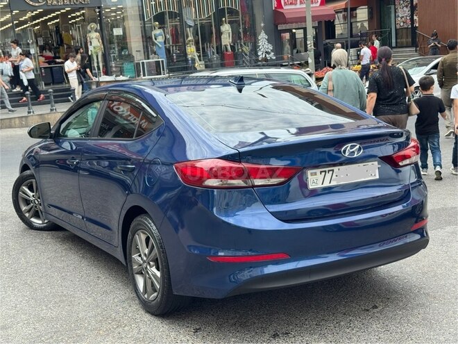 Hyundai Elantra 2018, 136,794 km - 2.0 l - Bakı