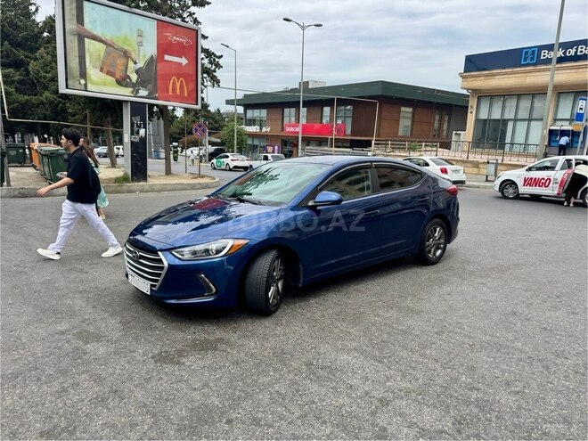 Hyundai Elantra 2018, 136,794 km - 2.0 l - Bakı