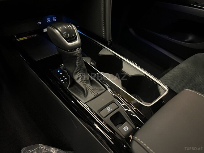 Toyota Camry-16