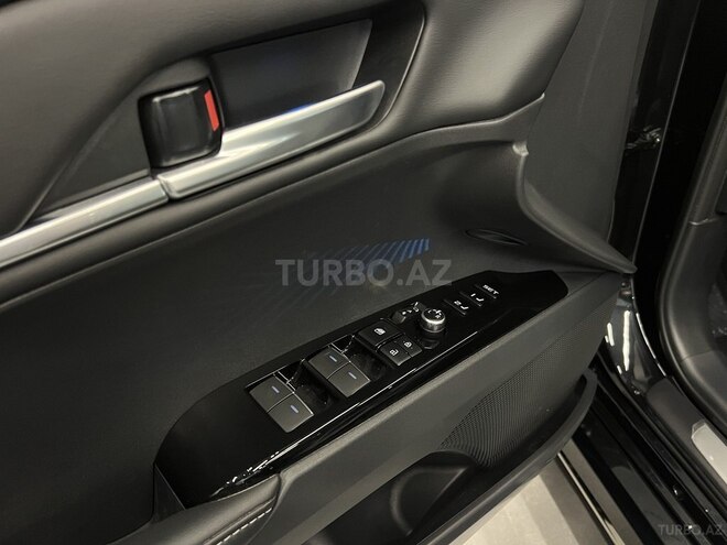 Toyota Camry-14