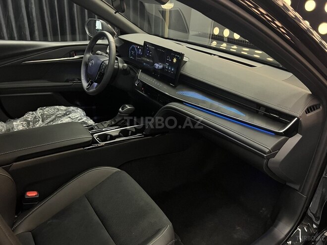 Toyota Camry-11