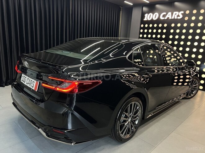 Toyota Camry-4