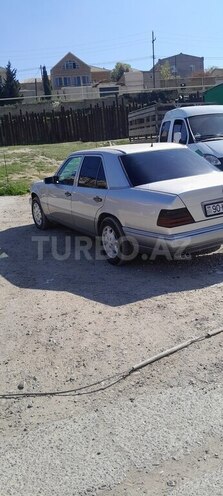 Mercedes E 250 1994, 597,531 km - 2.5 л - Bakı