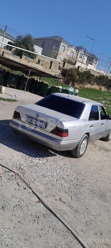 Mercedes E 250 1994, 597,531 km - 2.5 л - Bakı