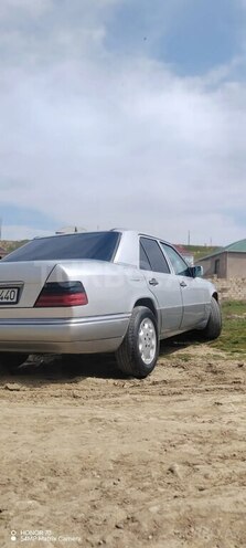 Mercedes E 250 1994, 597,531 km - 2.5 л - Bakı