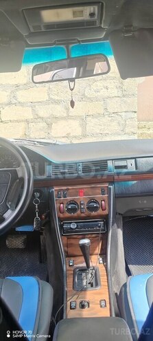 Mercedes E 250 1994, 597,531 km - 2.5 л - Bakı