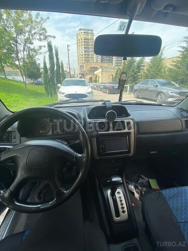 Mitsubishi Pajero io 1999, 370,000 km - 1.8 л - Bakı