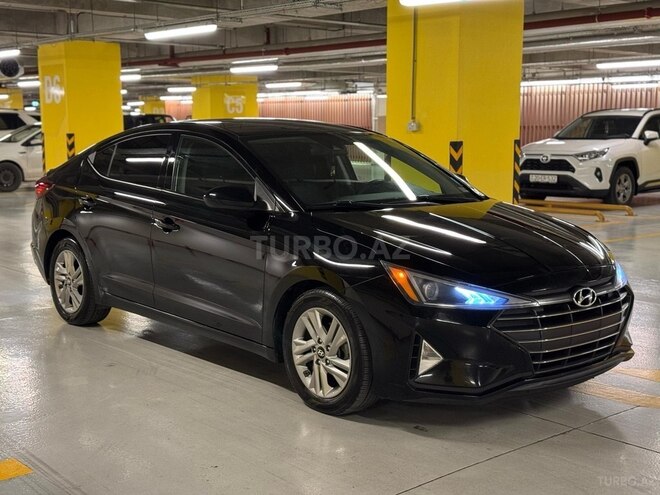 Hyundai Elantra 2018, 125,000 km - 2.0 л - Gəncə