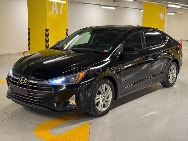 Hyundai Elantra 2018, 125,000 km - 2.0 л - Gəncə