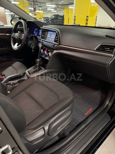 Hyundai Elantra 2018, 125,000 km - 2.0 л - Gəncə