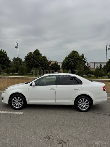 Volkswagen Jetta-7