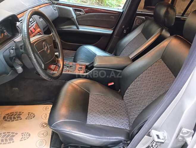 Mercedes E 280 1998, 254,052 km - 2.8 l - Bakı
