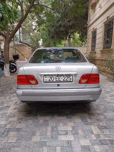 Mercedes E 280 1998, 254,052 km - 2.8 l - Bakı