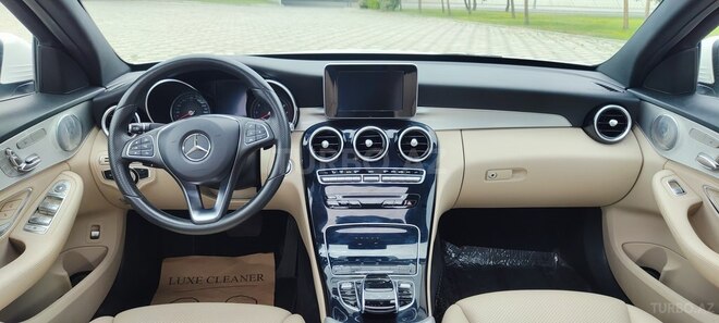 Mercedes C 300-8